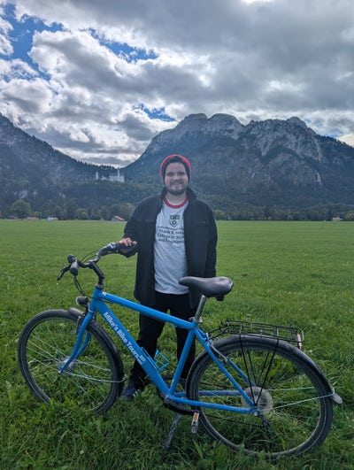 Engineer looking to find a place in South Beach Main Photo