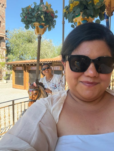 33 year old female looking for room in Anaheim Main Photo