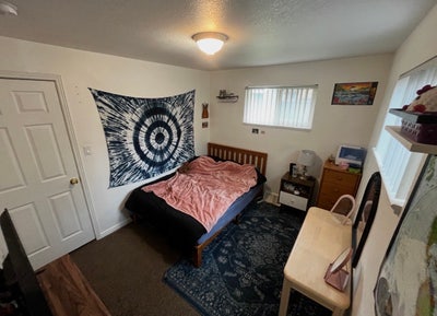 Room for Rent with Shared Bathroom  Main Photo