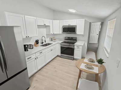 Amazing House with Desks, MiniFridges, and TVs in  Main Photo