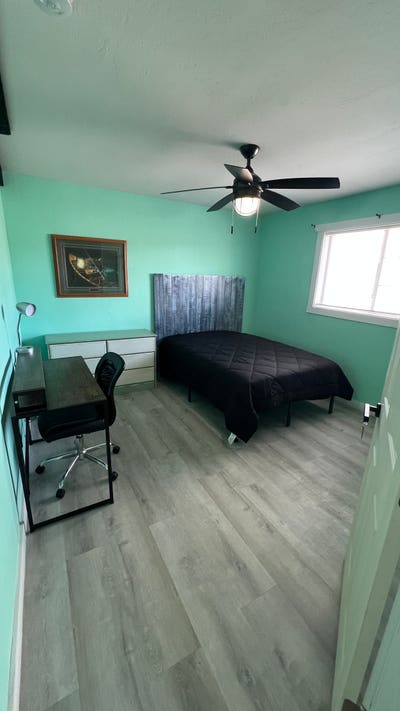 Large All_Inclusive Private Suite_Move_in Ready! Main Photo