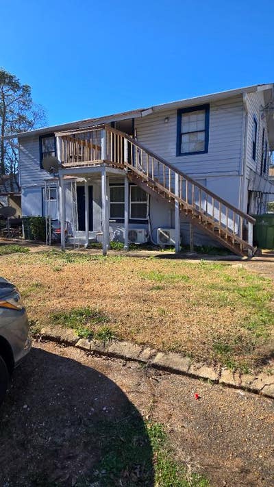 Modern 1 Bed Bath Room in Montgomery | $mo | Avai Main Photo