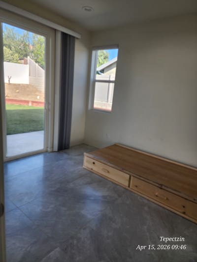 Single room unfurnished  Main Photo