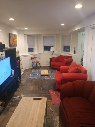 2br garden unit apartment for rent  Main Photo