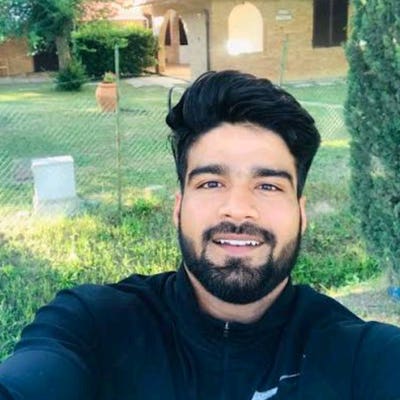 I'm a responsible professional working full-t... Main Photo