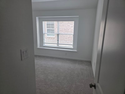 Just moved here and new to the area. Main Photo