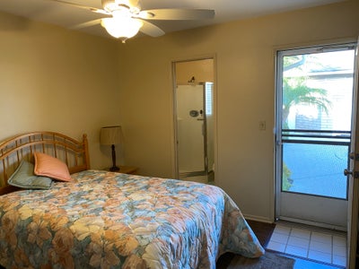 Room with Private Entrance, Bath, Garage Main Photo