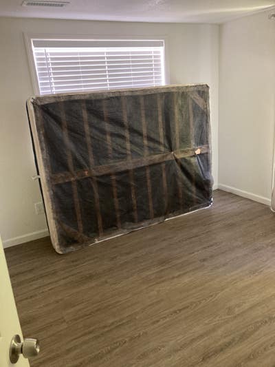 Room for rent Main Photo