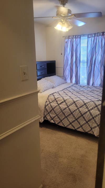 Furnished bedroom Carrington area Waldorf Main Photo