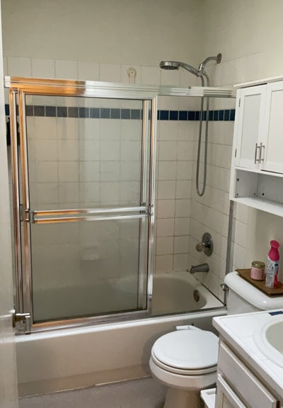 Available rooms for rent Main Photo