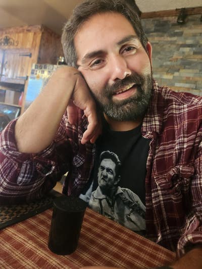 35 year old male looking for a room in June Main Photo