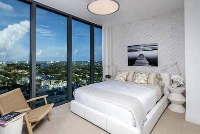 Bright & Cozy Furnished Room – All Bills Included Main Photo