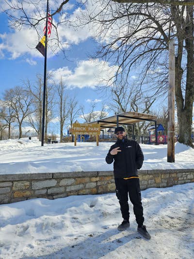 30 year old male looking for a room now Main Photo