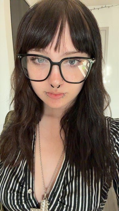 Student looking for a room in Huntington Beach Main Photo