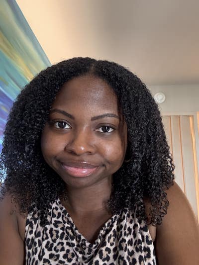 Female looking for a room in Beverly Hills Main Photo