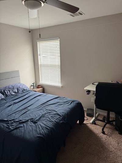 Private rooms for rent Main Photo