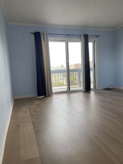 Private large bedroom with waterfront view Main Photo