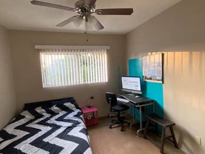 Private bedroom in Central Hollywood  Main Photo