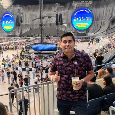 Room wanted in Houston Main Photo