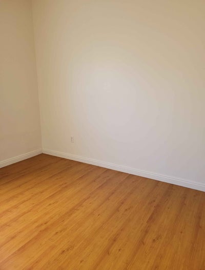 ISO roommates available move in now or may 1st Main Photo