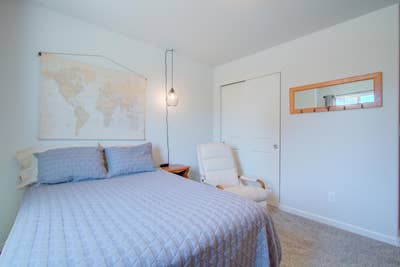 Furnished room Main Photo