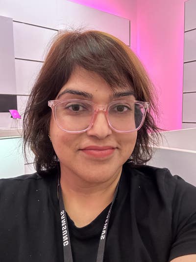 Responsible female and cat need Simi Valley room Main Photo