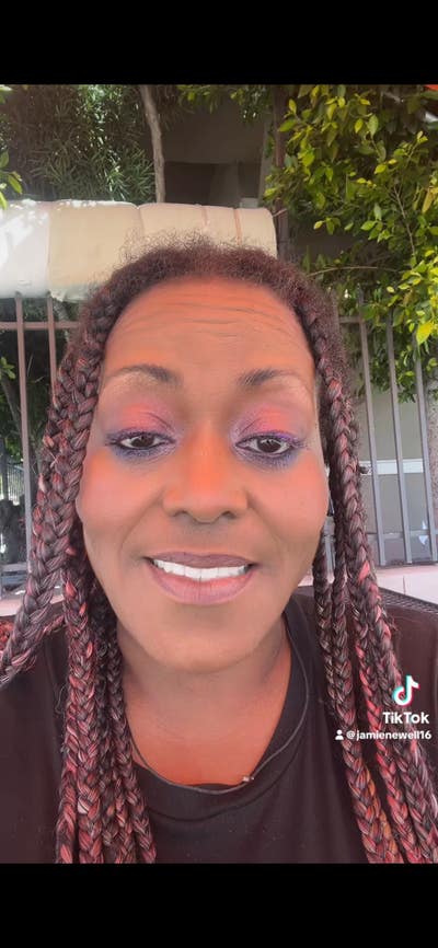 Reliable female looking for a room in LA now Main Photo