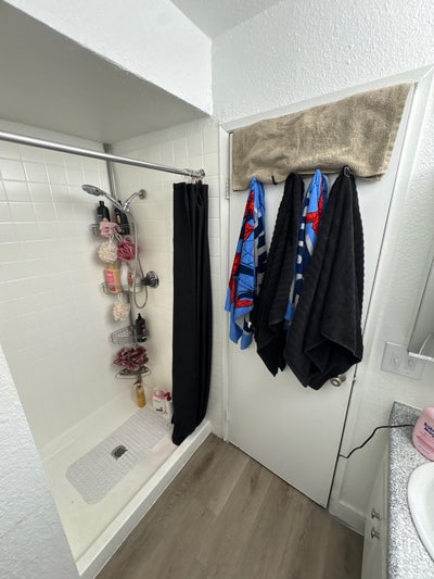 Roommate Wanted in Las Vegas Main Photo