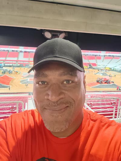 Room wanted in Phoenix Main Photo