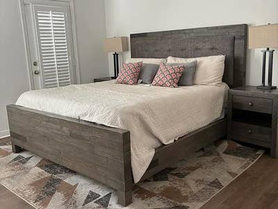 City Rental Near Subway, Dining & Essentials. Main Photo