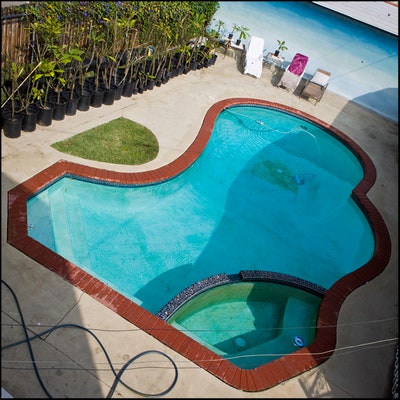 Furnished Room Within Sunny 2 Bdrm Duplex W / Pool Main Photo