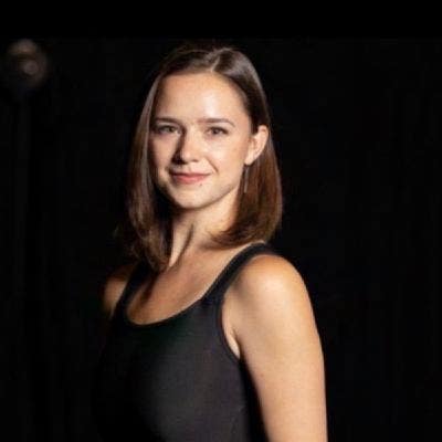 Room needed by professional couple Main Photo