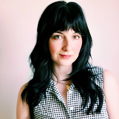 31 year old woman looking for Los Angeles room Main Photo