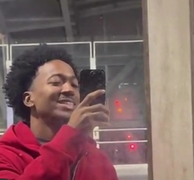 Room wanted in Houston Main Photo