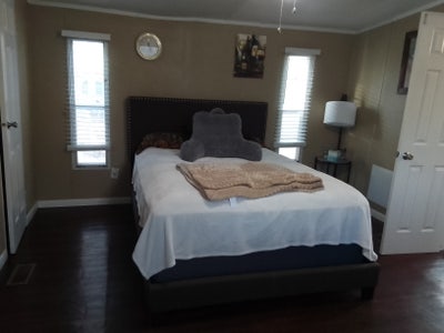 Large Room for Rent Main Photo