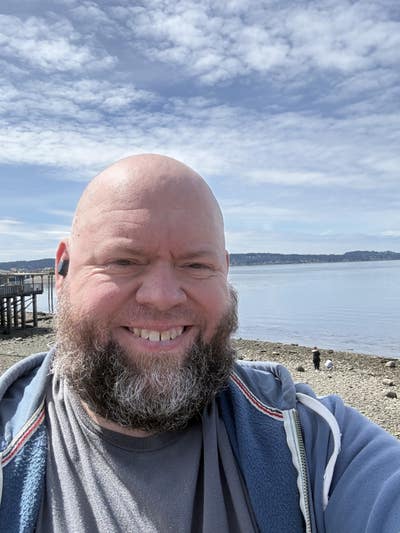 Room wanted in North Bend, WA Main Photo