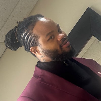 Professional Male seeks a large room Main Photo