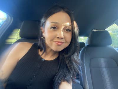 Female student looking for a room in Oxnard Main Photo