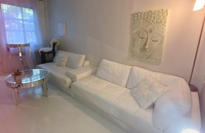 Border Greenpoint, Williamsburg- beautiful street. Main Photo