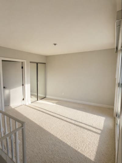 Loft bedroom for rent Main Photo