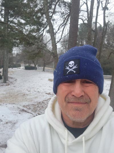 Professional Male seeks a small or large room Main Photo