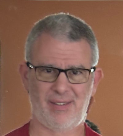 I am a professional male aged 62. I am lookin... Main Photo