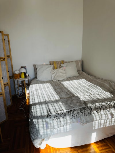 Bright top floor apartment  Main Photo