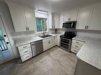 Sizeable pad in Concord Main Photo