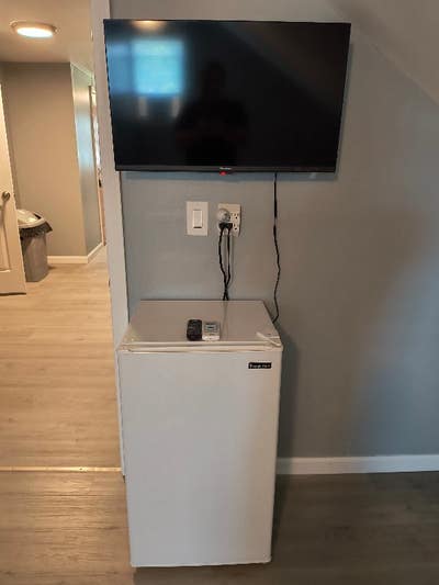 Private Bedroom in a House_ Fully Furnished Main Photo