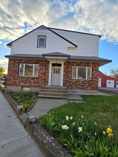 1 Bedroom Room in Schenectady Home | 22 N Center  Main Photo