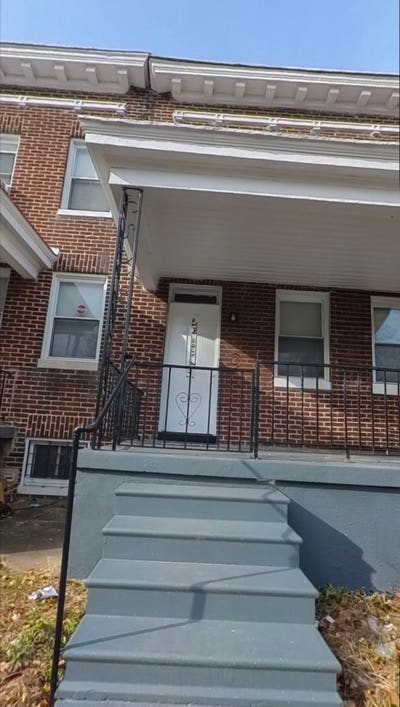 2322 Aiken St Room for rent Renodelled Main Photo