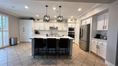 Designed 1 BR with sharing bathroom  Main Photo