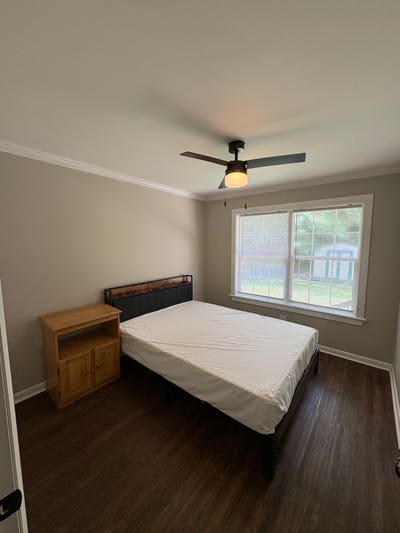 Private Bed + Bath | Furnished | Utilities Includ Main Photo