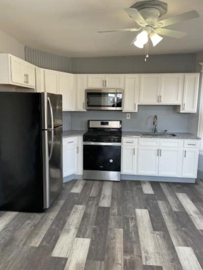 Arrowhead court  Main Photo